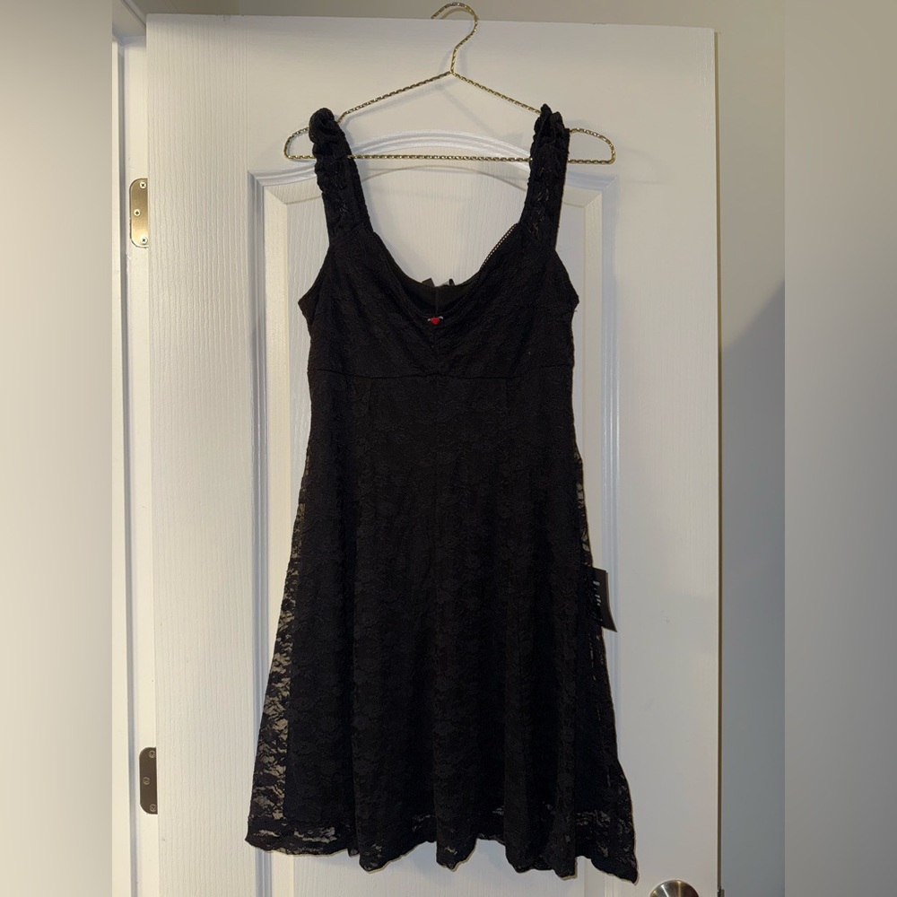 Lulu's Black Lace Dress